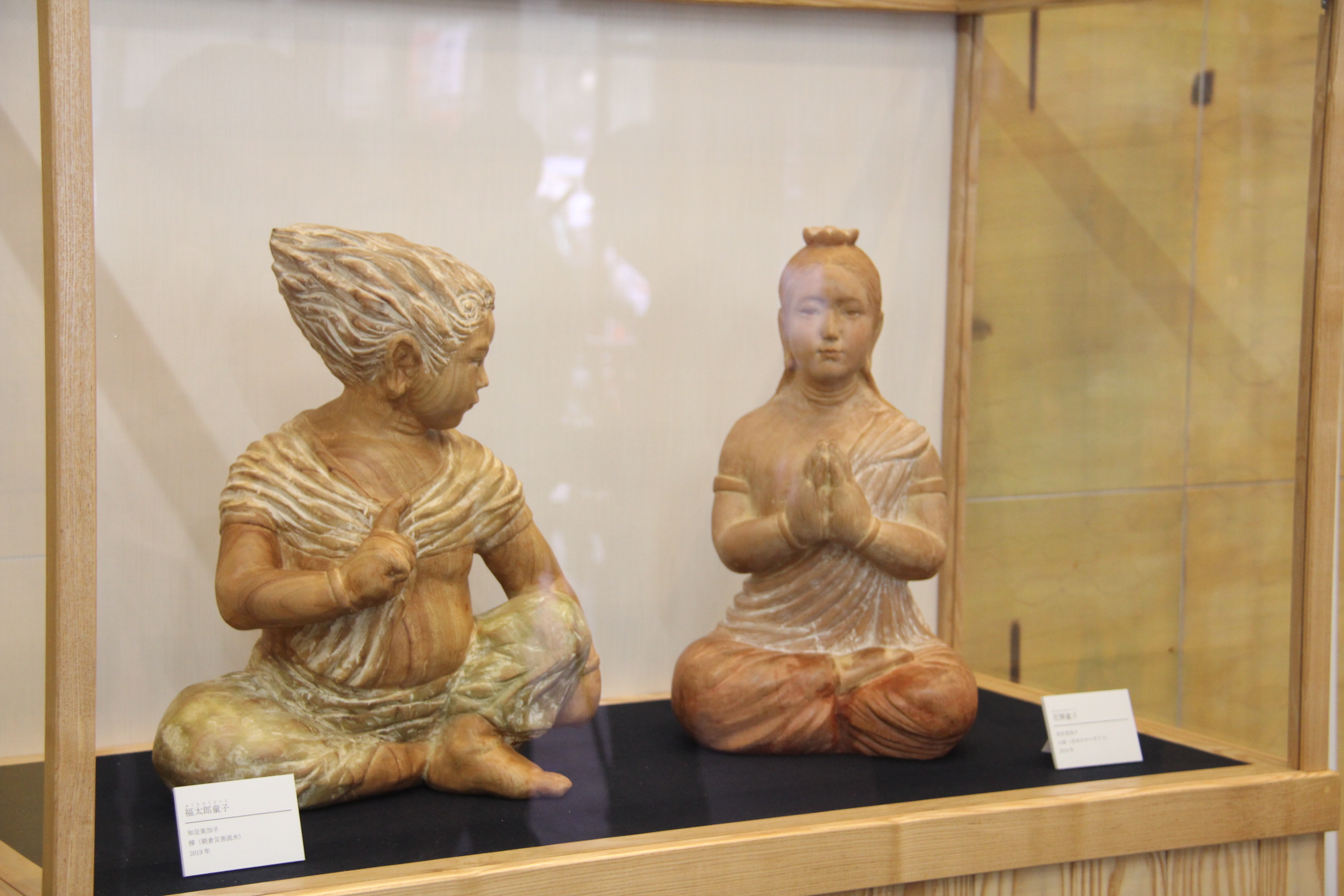 「吉木のヤマザクラで制作した木彫像の展示について」の画像