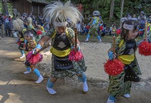 稚児舞、の写真