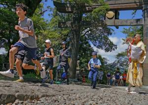 再びの駆け上がり、の写真